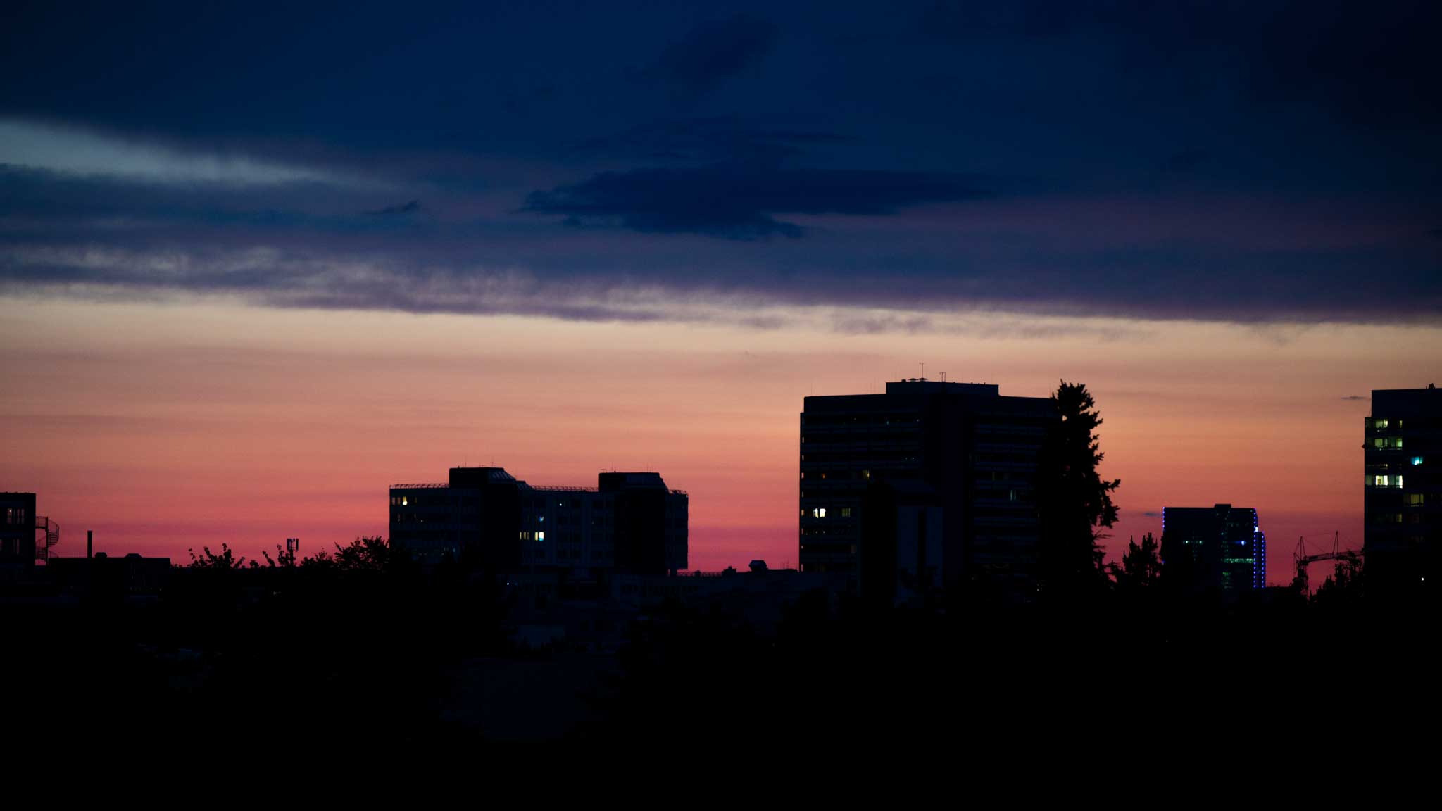16.6.2025 - wieder so ein irrer Sonnenuntergang mit Licht bis weit nach 22:00